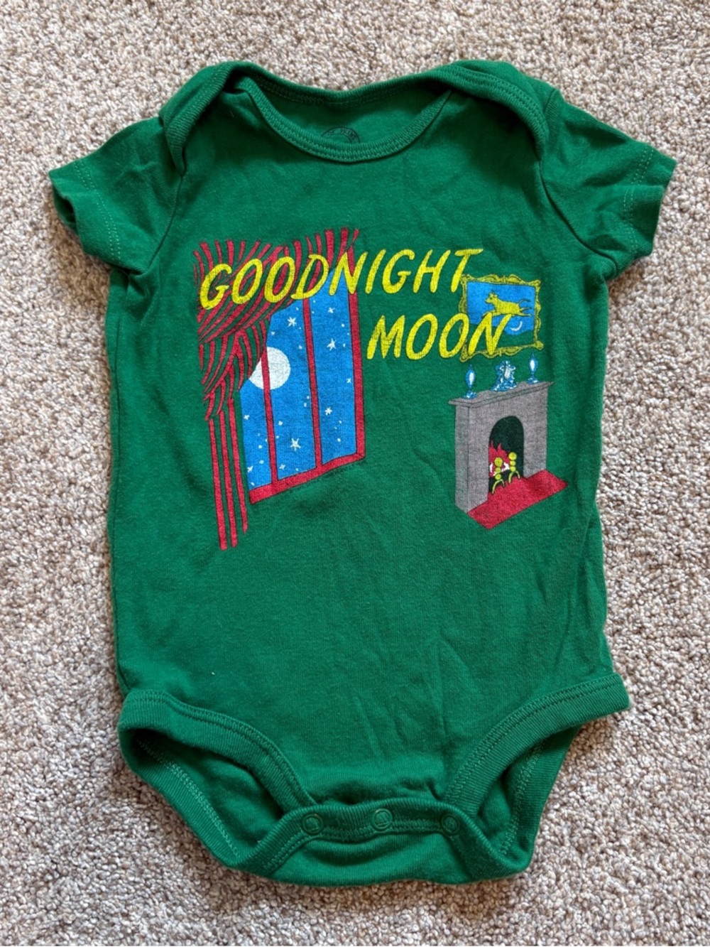 Goodnight Moon Green Baby Bodysuit Size 6 months Books Collectible Nostalgia